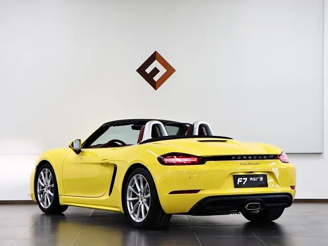 Porsche 718 — Фото автомобиля 4