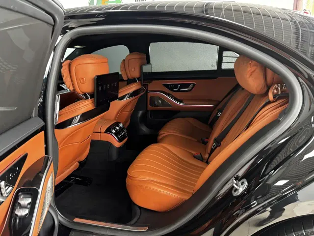 Mercedes-Benz S-Class — Фото автомобиля 19