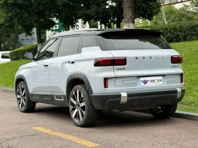 Geely ICON — Фото автомобиля 4