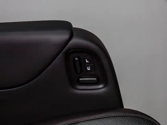 Li Auto Li Auto MEGA 2024 Ultra — Фото автомобиля 12