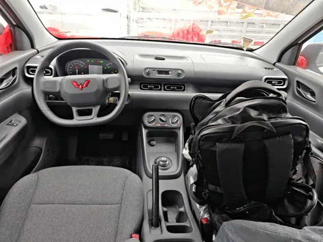 Wuling Hongguang — Фото автомобиля 9