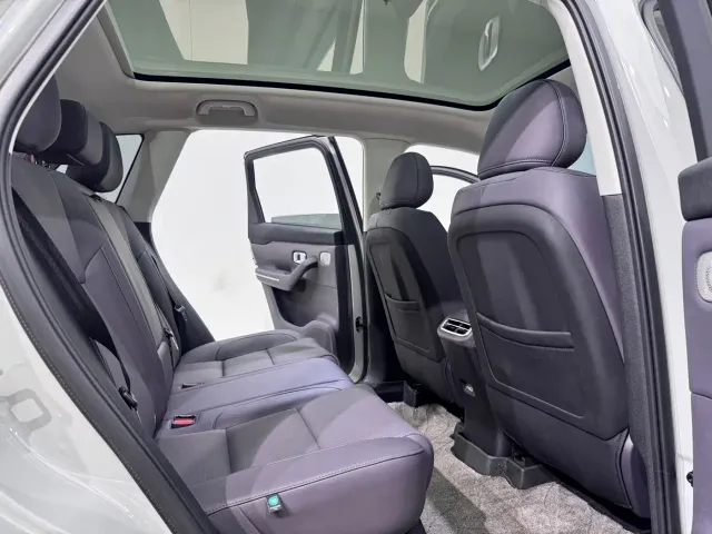Leapmotor C10 — Фото автомобиля 10