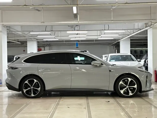 Nio ET5 Touring — Фото автомобиля 15
