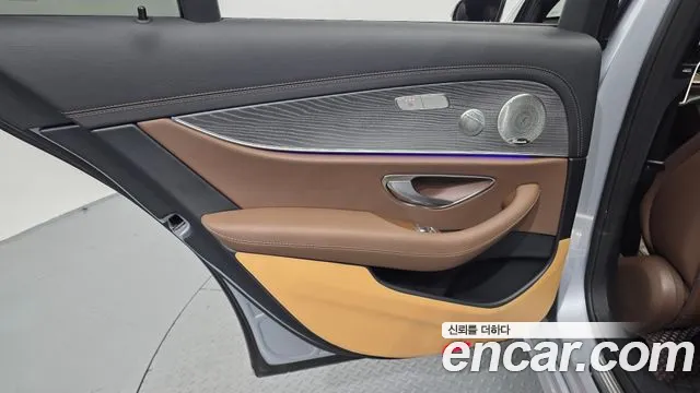 Mercedes-Benz E-Class W213 — Фото автомобиля 14