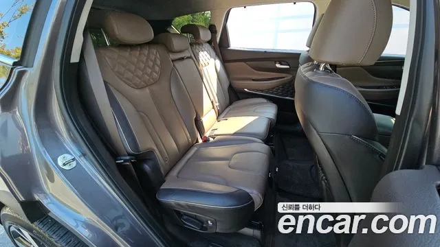 Hyundai Santa Fe Santa Fe (New) — Фото автомобиля 11