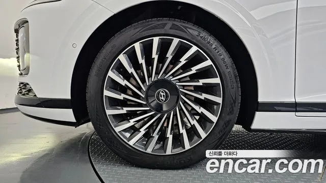 Hyundai Grandeur GN7 — Фото автомобиля 5