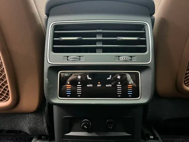 Audi Q7 — Фото автомобиля 7