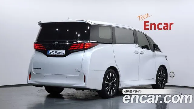 Toyota Alphard — Фото автомобиля 2