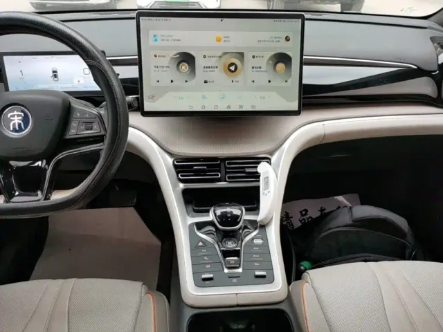 BYD Song Pro — Фото автомобиля 12
