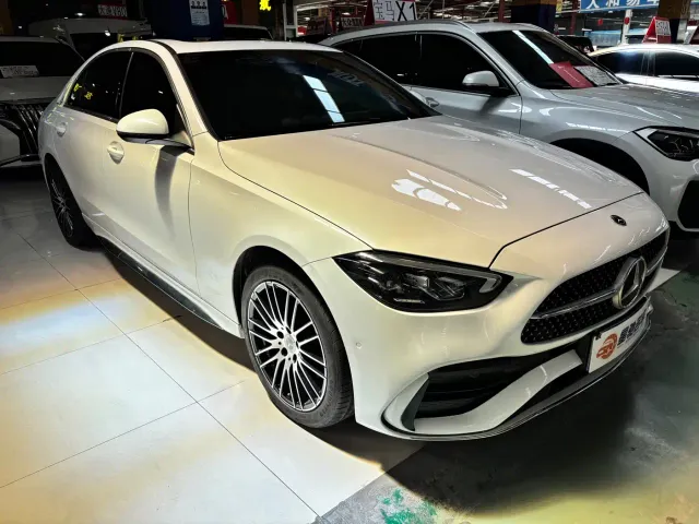 Mercedes-Benz C-Class — Фото автомобиля 3