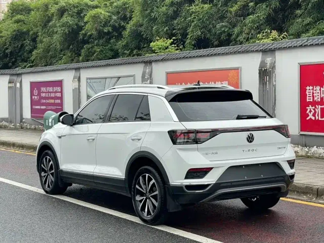 Volkswagen T-Roc — Фото автомобиля 4
