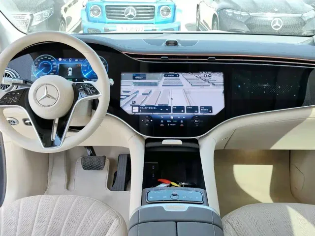 Mercedes-Benz EQS SUV — Фото автомобиля 6