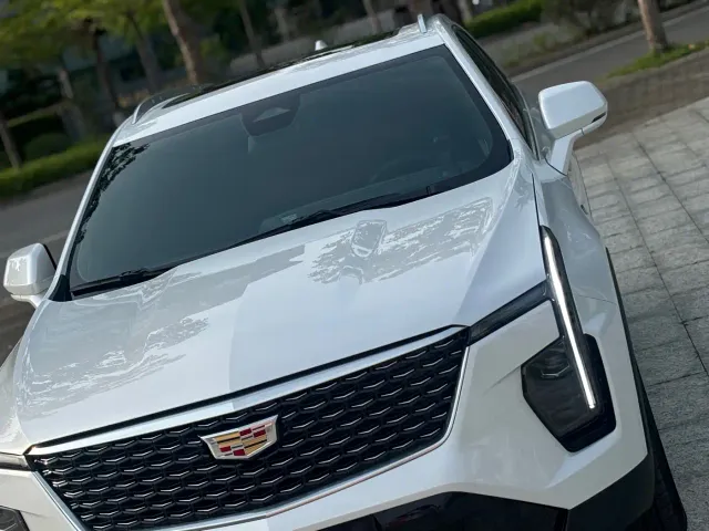 Cadillac XT4 — Фото автомобиля 8