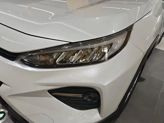 Toyota Wildlander — Фото автомобиля 23