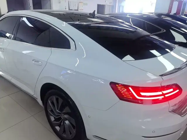 Volkswagen FAW-Volkswagen CC 2024 380TSI Eye-catching Public Sharing Edition — Фото автомобиля 4
