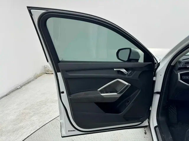 Audi Q3 — Фото автомобиля 17