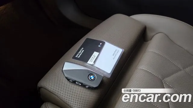 BMW 5 Series G60 — Фото автомобиля 16