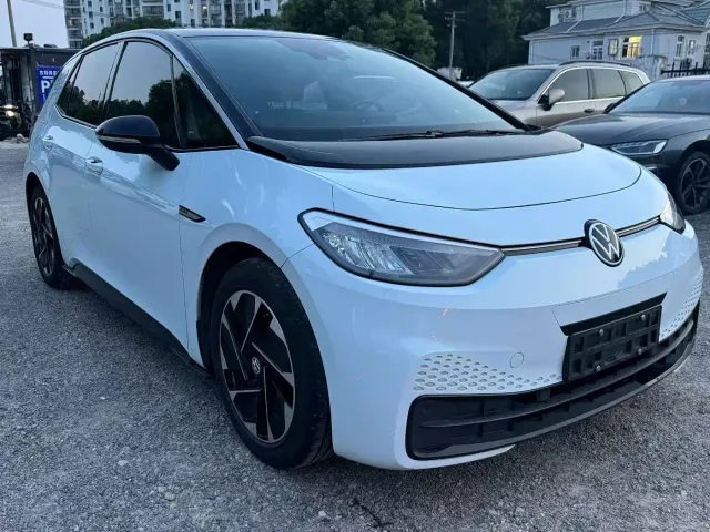 Volkswagen ID.3 — Фото автомобиля 2