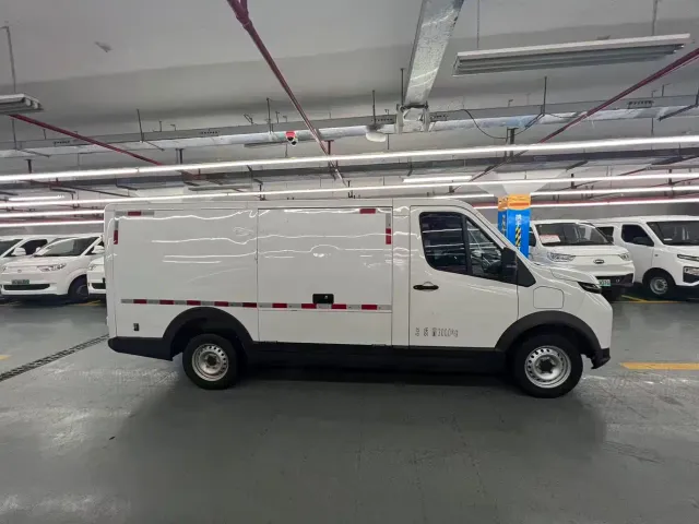JAC Motors Van Boulevard — Фото автомобиля 4