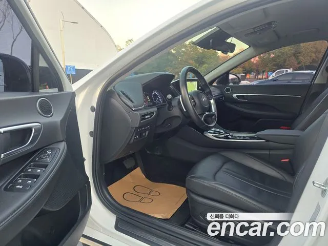 Hyundai Sonata — Фото автомобиля 15