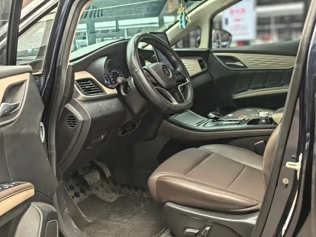 BYD Song MAX — Фото автомобиля 8
