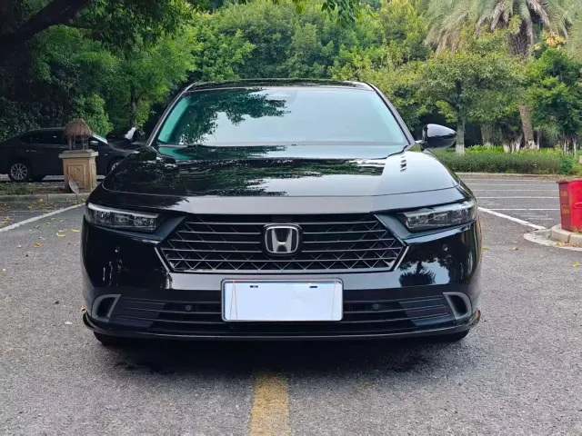 Honda Accord — Фото автомобиля 2