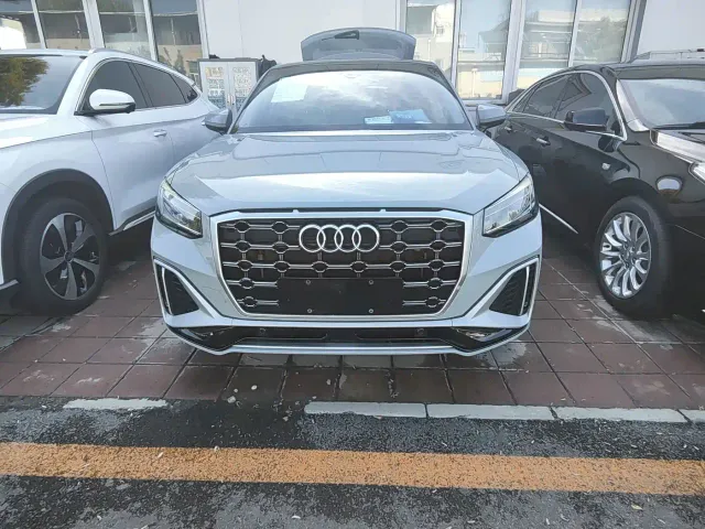 Audi Q2L — Фото автомобиля 2
