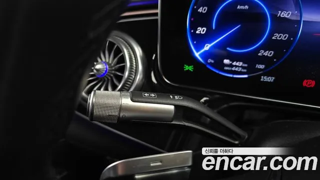 Mercedes-Benz EQS — Фото автомобиля 24