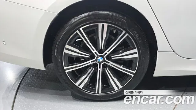 BMW 3-Series 3 серия (G20) — Фото автомобиля 5