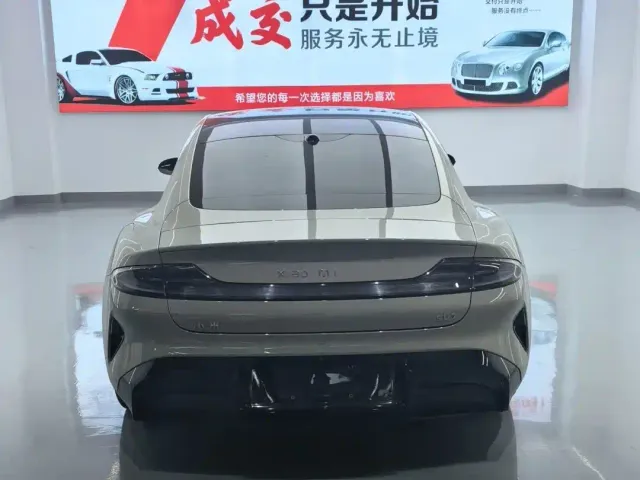 Xiaomi SU7 — Фото автомобиля 14