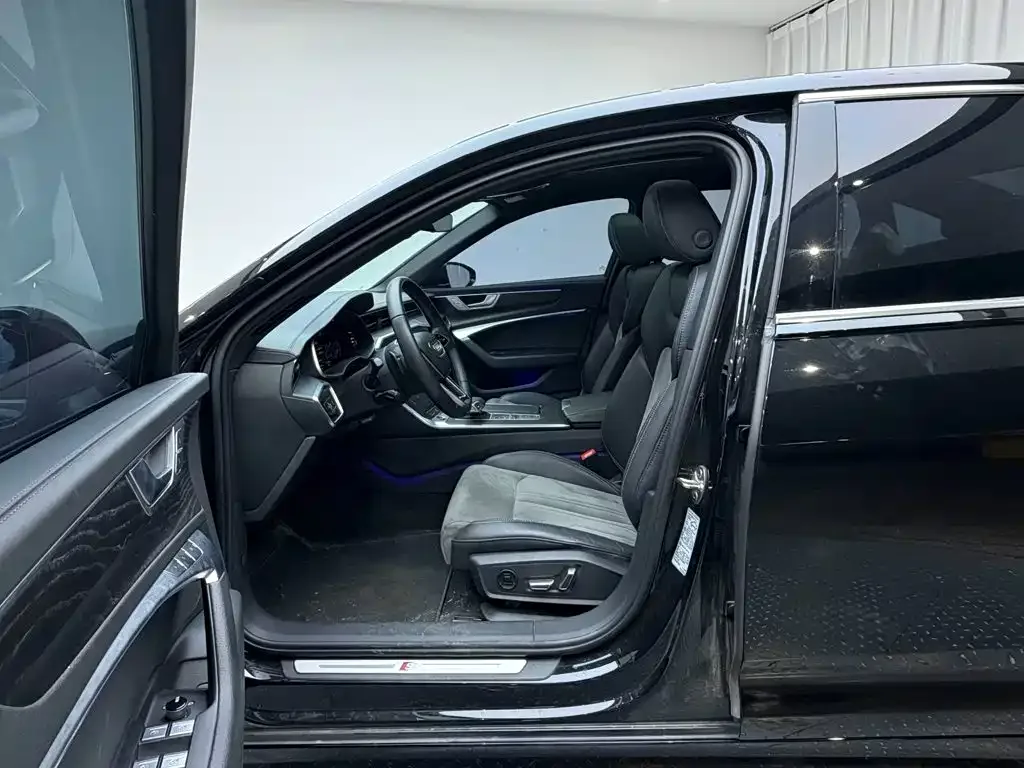 Audi Audi A6L 2024 45 TFSI quattro Premium Dynamic — Фото автомобиля 15