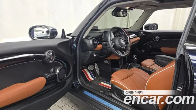 Mini Cooper — Фото автомобиля 10