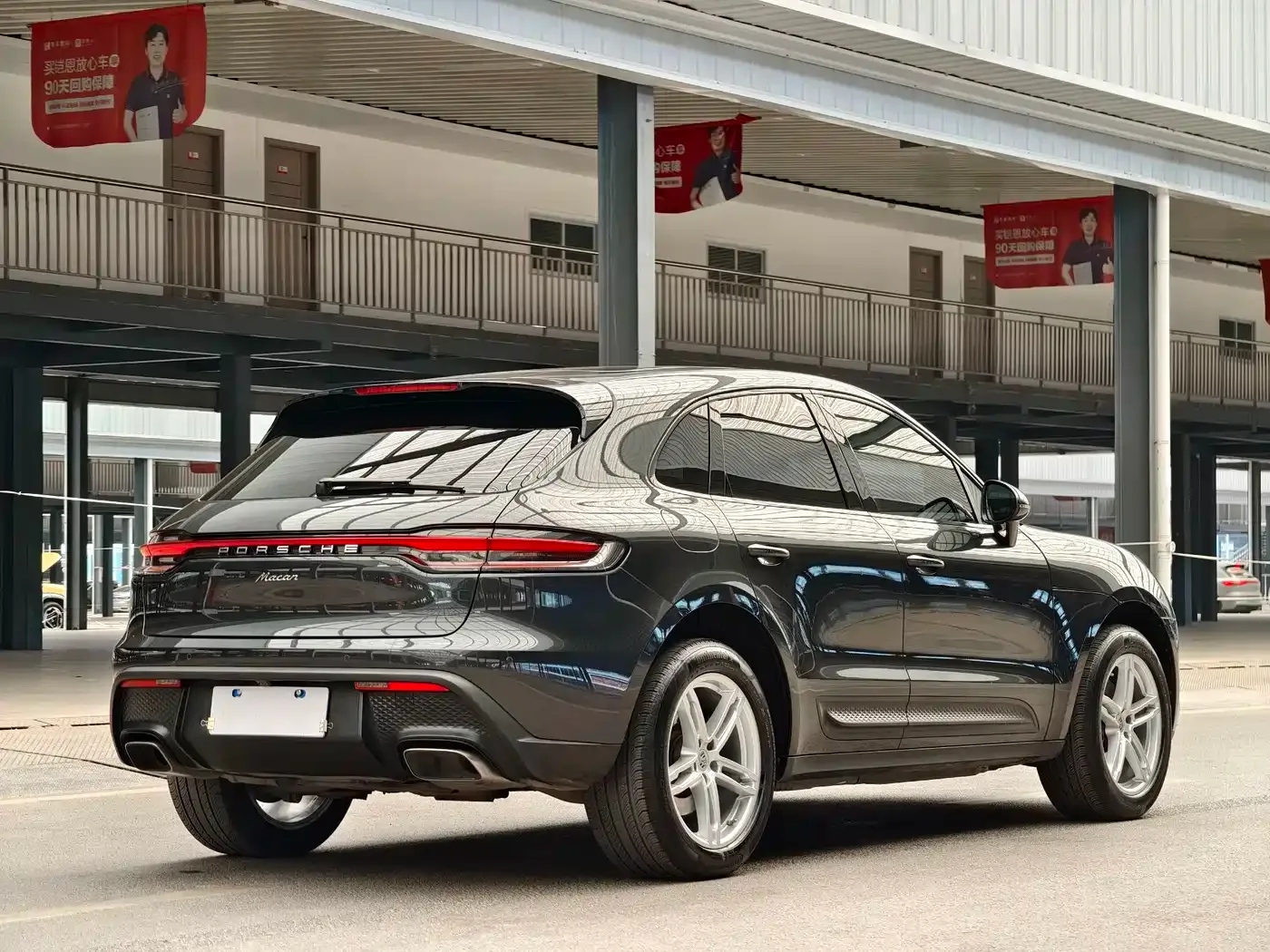 Porsche Macan 2024 Macan 2.0T — Фото автомобиля 24