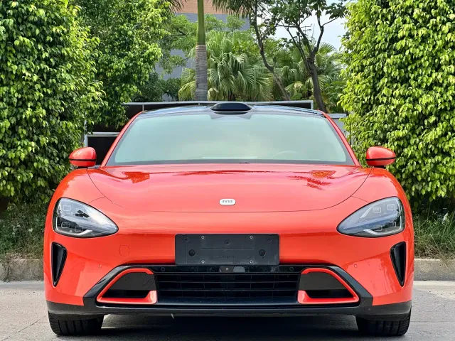 Xiaomi SU7 — Фото автомобиля 2