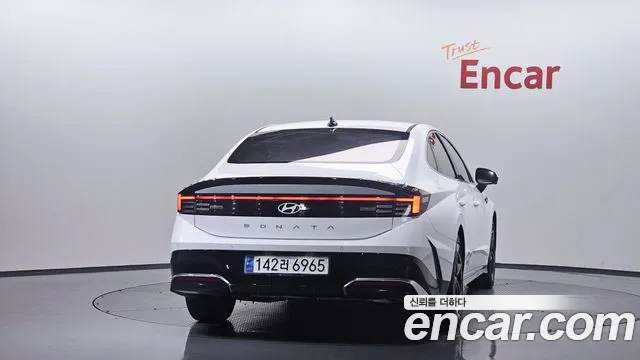Фотография автомобиля — Hyundai Sonata