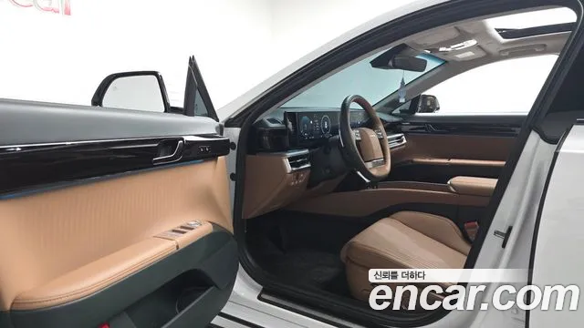 Hyundai Grandeur GN7 — Фото автомобиля 14