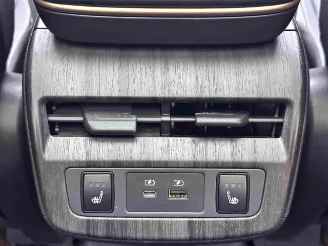 Nissan Ariya — Фото автомобиля 16