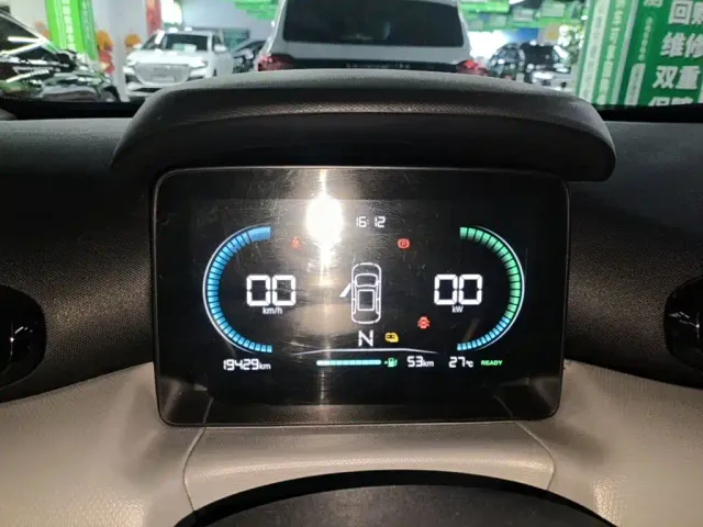 Leapmotor T03 — Фото автомобиля 11