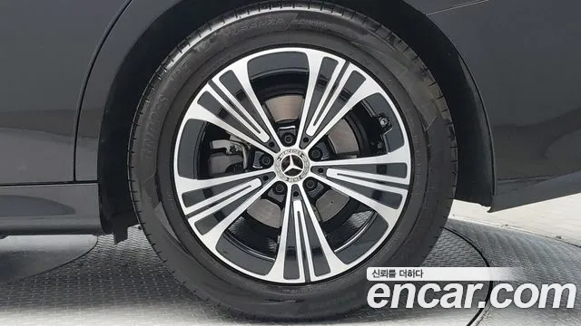 Mercedes-Benz E-Class W214 — Фото автомобиля 17