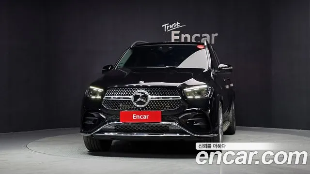 Mercedes-Benz GLE-Class — Фото автомобиля 3