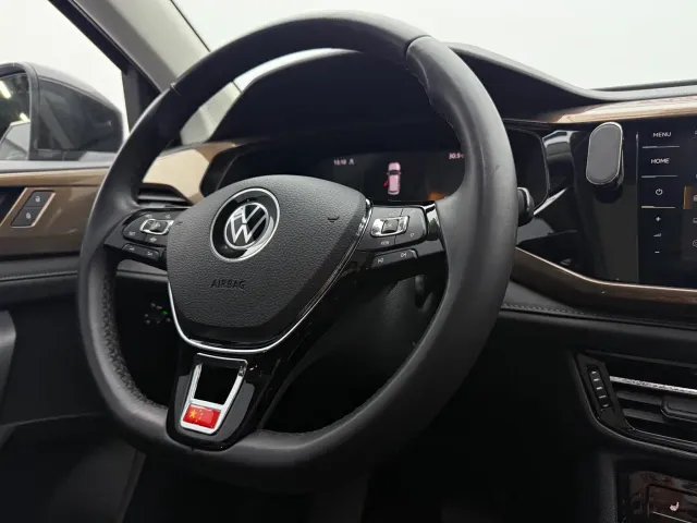 Volkswagen Tharu — Фото автомобиля 12