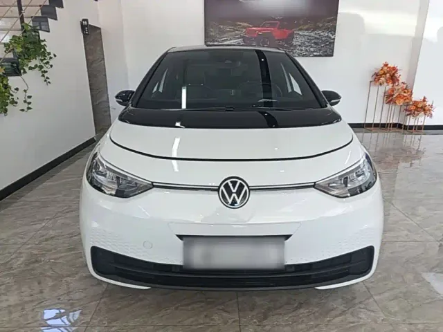 Volkswagen ID.3 — Фото автомобиля 2