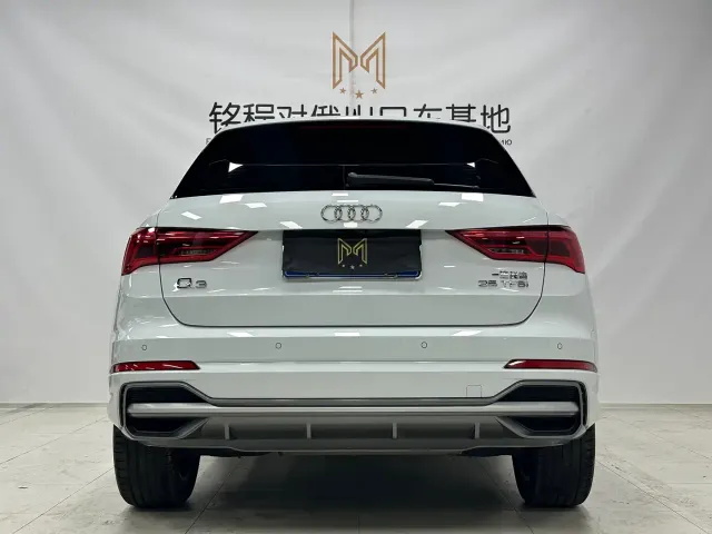 Audi Q3 — Фото автомобиля 5