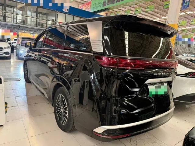 Denza Denza D9 2025 EV Smart Driving Edition 620 Flagship — Фото автомобиля 15