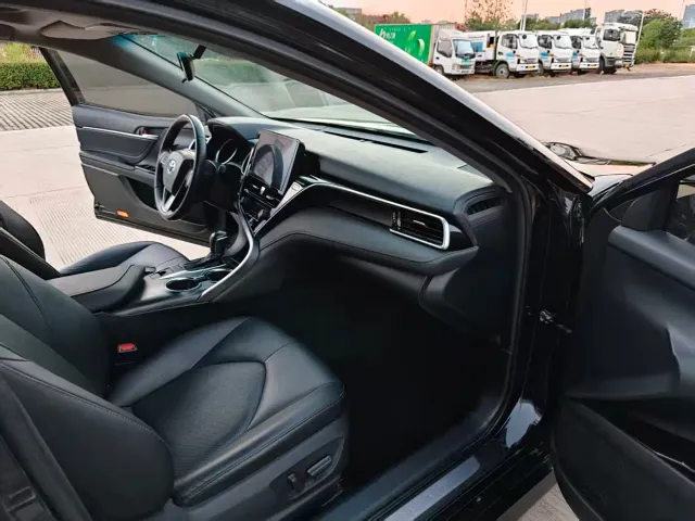 Toyota Camry — Фото автомобиля 9