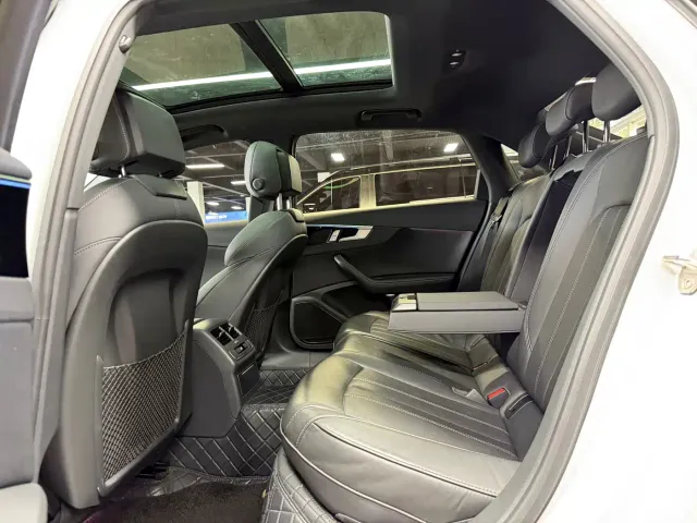 Audi A4L — Фото автомобиля 5