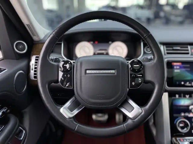 Land Rover Range Rover — Фото автомобиля 16
