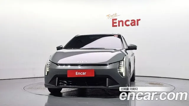 Kia EV4 — Фото автомобиля 3