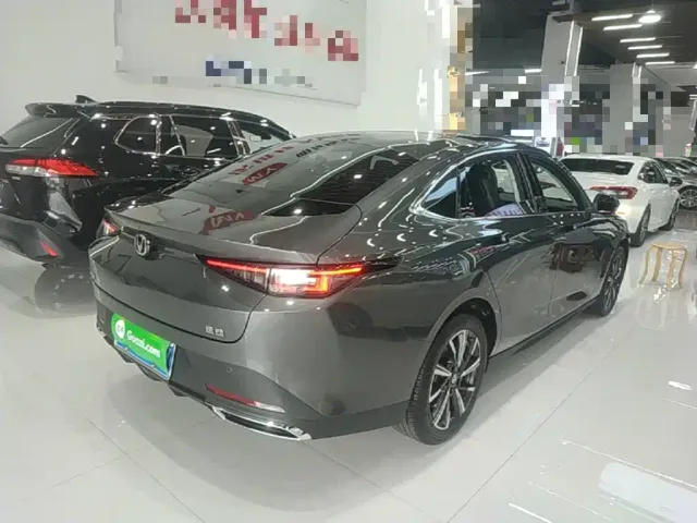 Changan Eado — Фото автомобиля 6