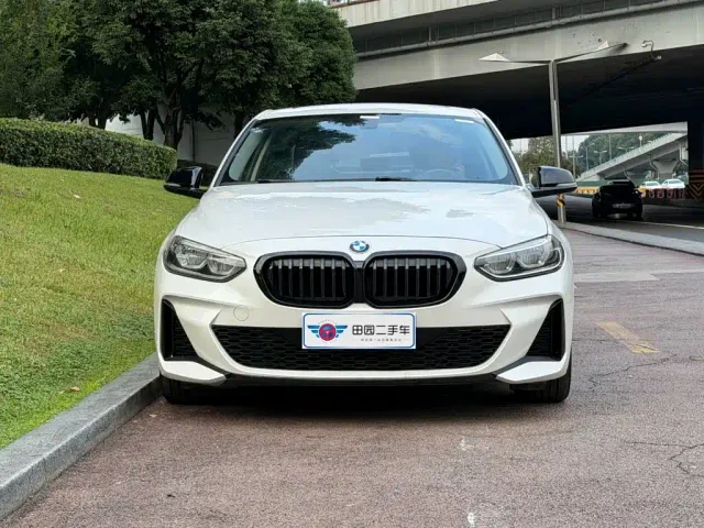 BMW 1 Series — Фото автомобиля 2